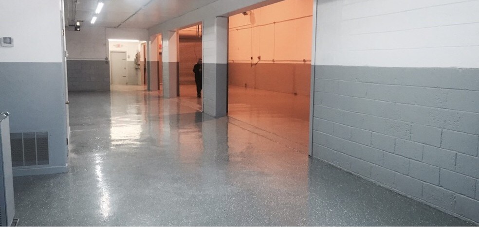 More Photos Of 14076 E Nine Mile Rd, Warren Warehouse For Lease