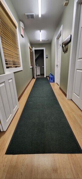 More Photos Of 24 Straitsville Rd, Prospect Showroom For Sale