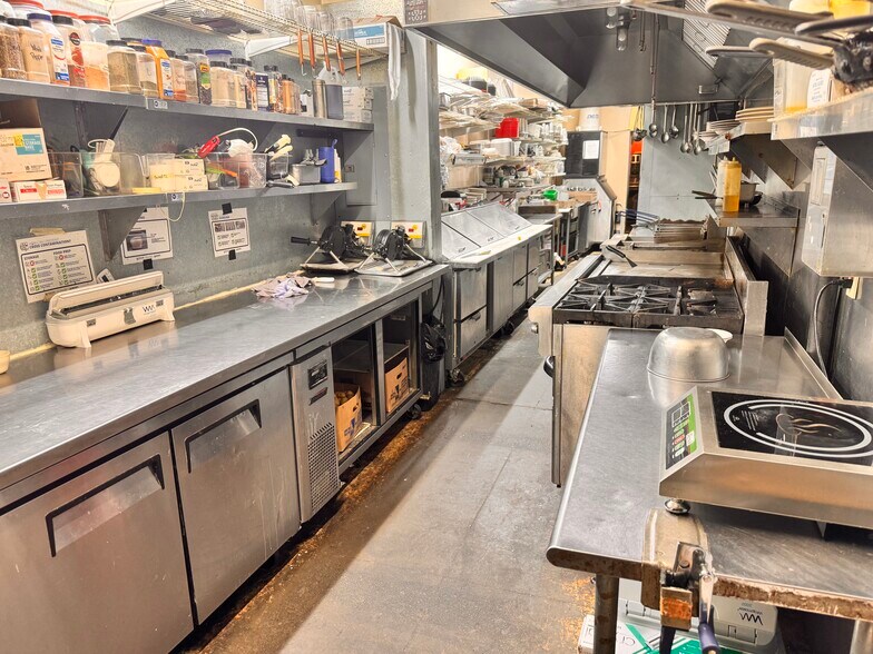 More Photos Of 206 E Aspen Ave, Fruita Storefront Retail Office For Sale