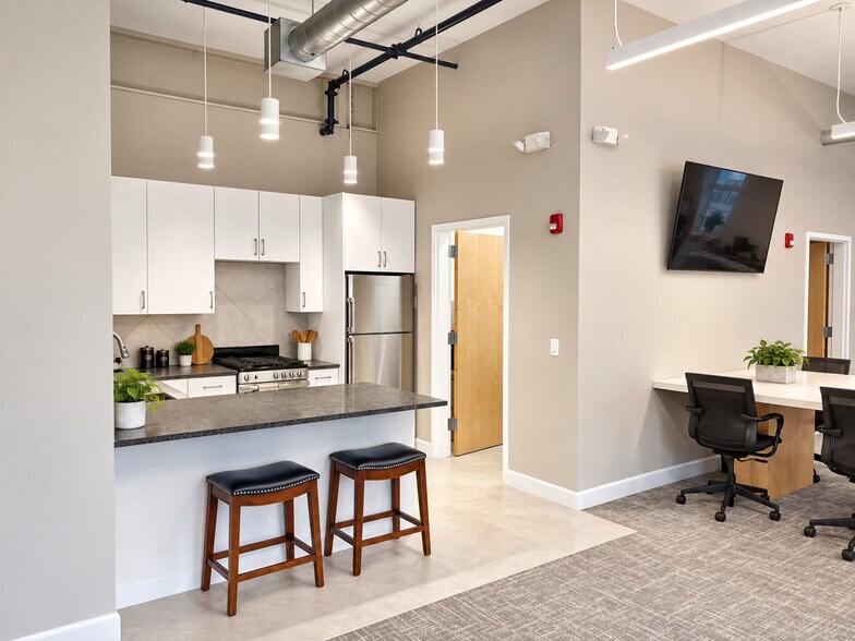 More Photos Of 62 Main St, Bloomingdale Apartments For Lease
