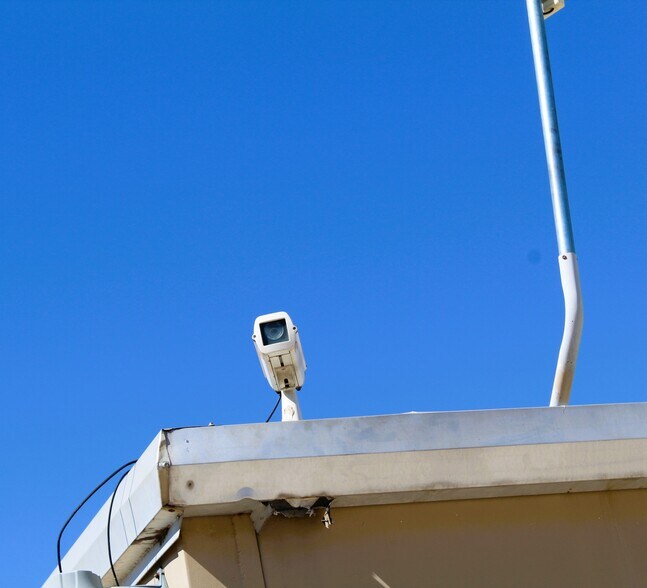 More Photos Of 1810 Barnett Dr, Weatherford Warehouse For Lease