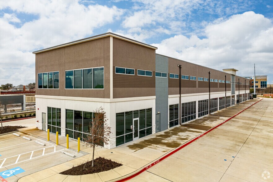 More Photos Of 1601 E Trinity Mills Rd, Carrollton Storefront Retail Office For Sale