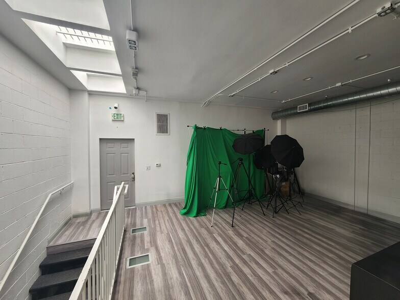 More Photos Of 8543 Venice Blvd, Los Angeles Loft Creative Space For Sale