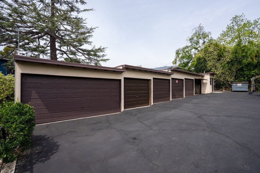 More Photos Of 2629-2643 1/2 Lake Ave, Altadena Apartments For Sale
