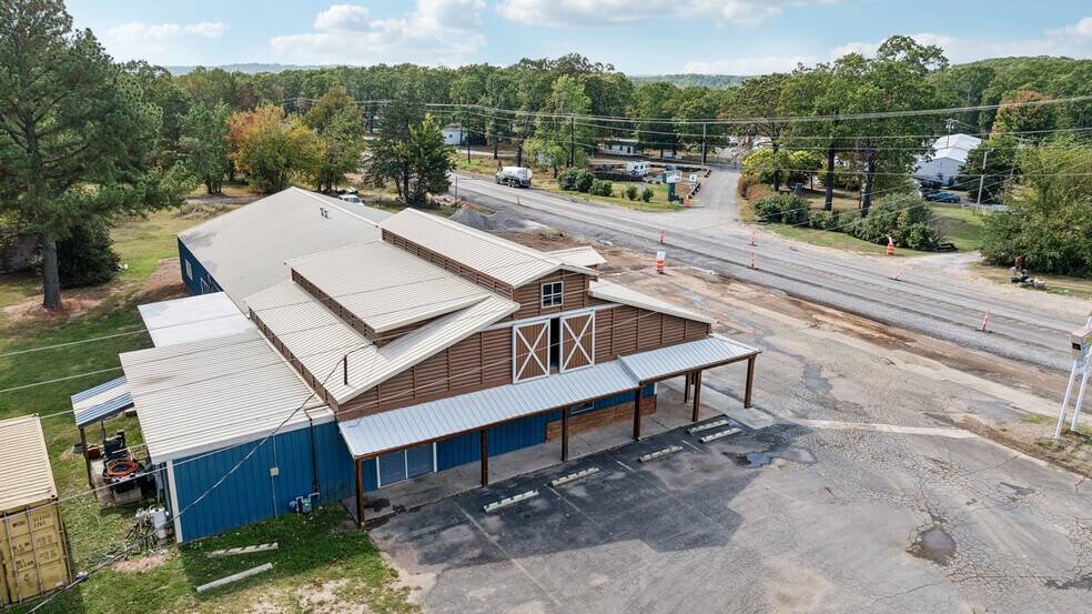 More Photos Of 29301 Hwy 82 Hwy, Park Hill Restaurant For Sale