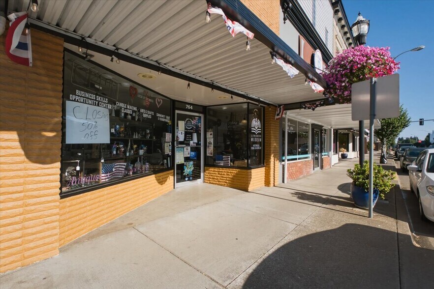 More Photos Of 764 S Main St, Lebanon Storefront For Sale