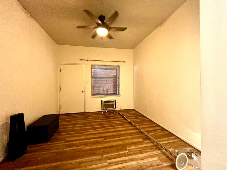 More Photos Of 10443-10445 Magnolia Blvd, North Hollywood Office Residential For Sale