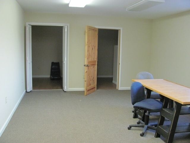 More Photos Of 69 Jessamine Ave, Georgetown Flex For Lease
