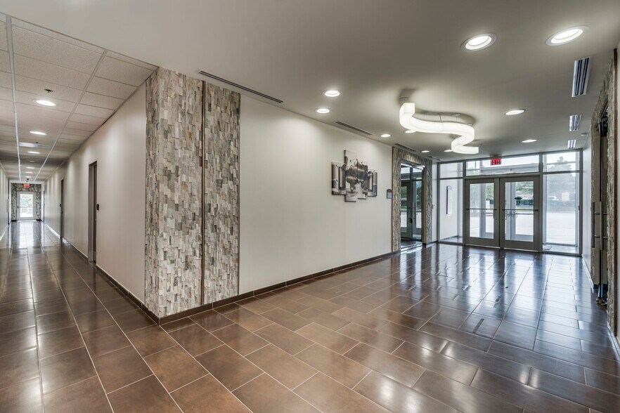 More Photos Of 1301 Municipal Way, Grapevine Office For Lease