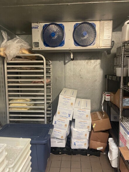 More Photos Of 102 5th St, Lincoln Restaurant For Sale