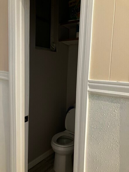 More Photos Of 16913 Gulf Blvd, North Redington Beach General Retail For Lease