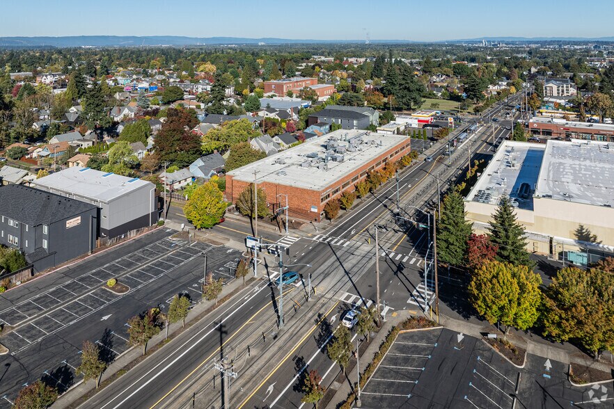 More Photos Of 7201 N Interstate Ave, Portland Medical For Sale