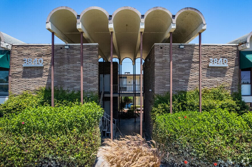 More Photos Of 3840 Woodruff Ave, Long Beach Medical For Lease