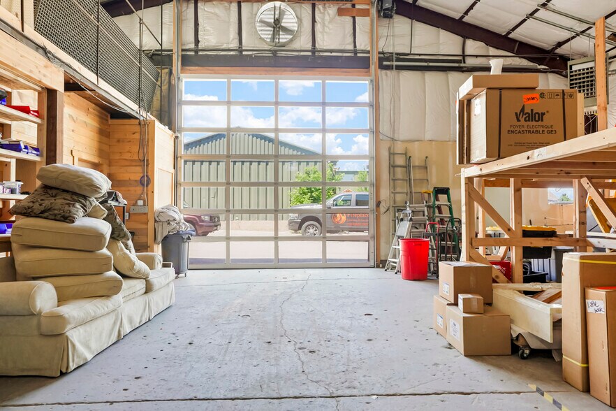 More Photos Of 950 Simms St, Golden Industrial For Lease