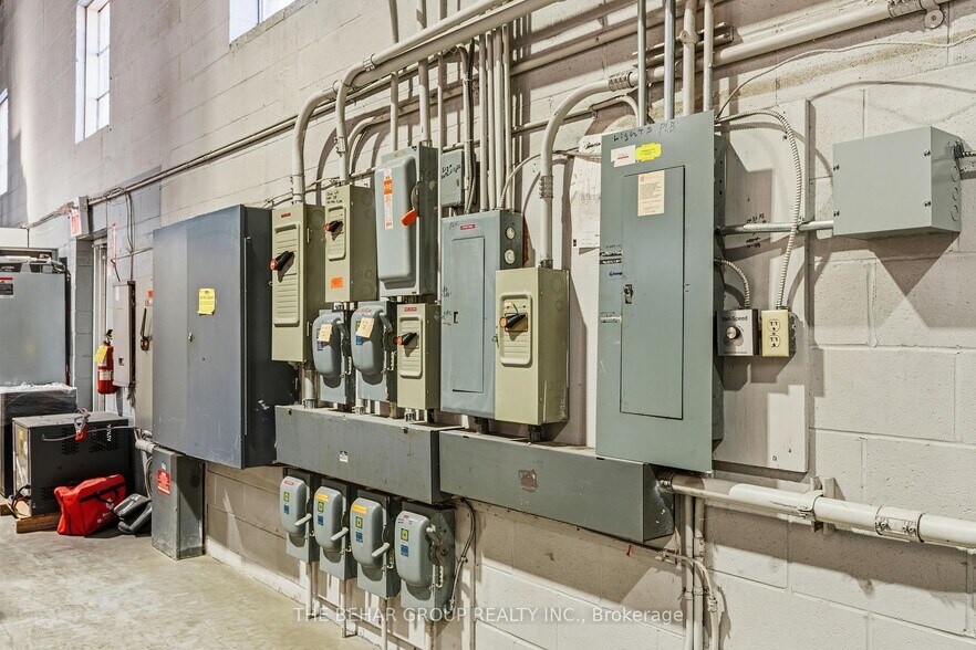 More Photos Of 1740 Sismet Rd, Mississauga Manufacturing For Sale