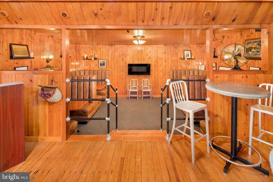 More Photos Of 1821 River Rd, Upper Black Eddy Restaurant For Sale