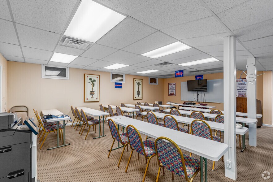 More Photos Of , Dover Unknown For Sale