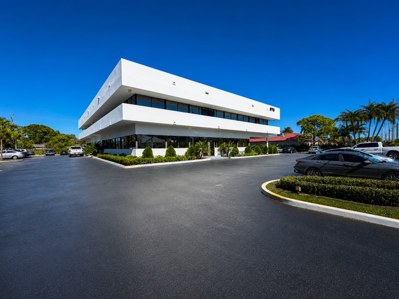 More Photos Of 675 W Indiantown Rd, Jupiter Medical For Lease