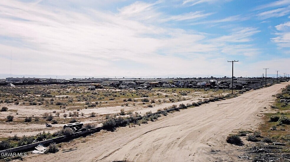 Primary Photo Of Park Ave. Ave @ 15th St. W, Rosamond Land For Sale