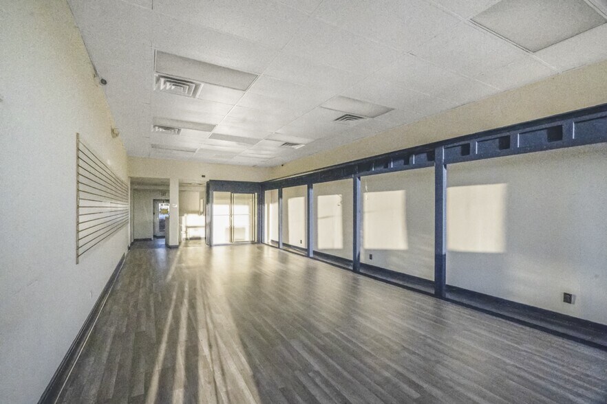 More Photos Of 1551 Plainfield Rd, Joliet Freestanding For Lease