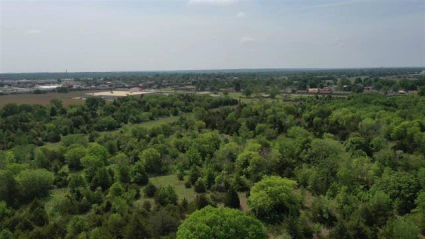 More Photos Of 211 Prospect Ave, Ponca City Land For Sale