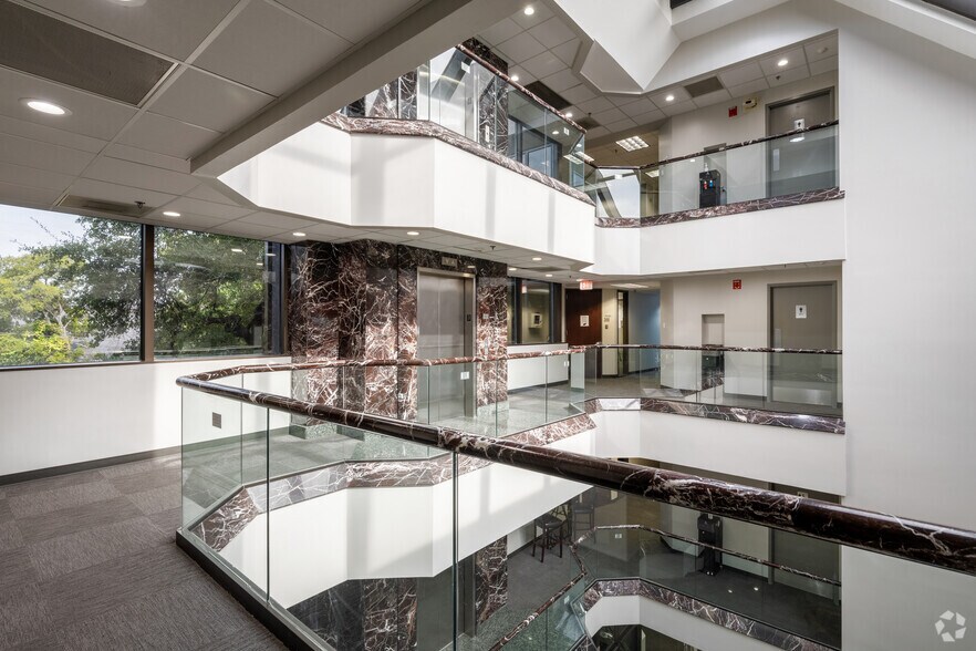 More Photos Of 11130 Jollyville Rd, Austin Office For Lease