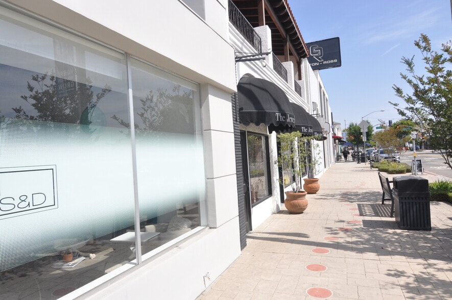 More Photos Of 333 Main St, El Segundo Storefront For Lease