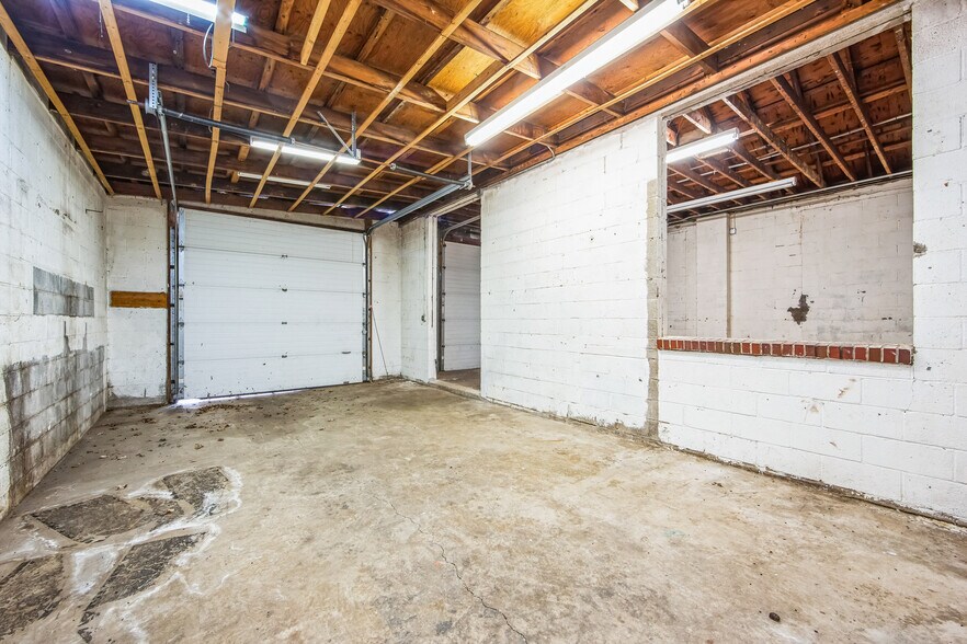 More Photos Of 2169 E High St, Pottstown Office For Lease