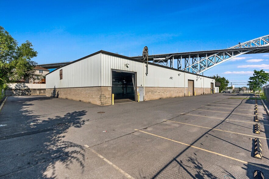 More Photos Of 2400 Richmond Ter, Staten Island Manufacturing For Lease