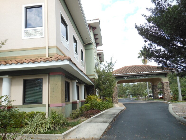 More Photos Of 8550 NE 138th Ln, Lady Lake Medical For Lease