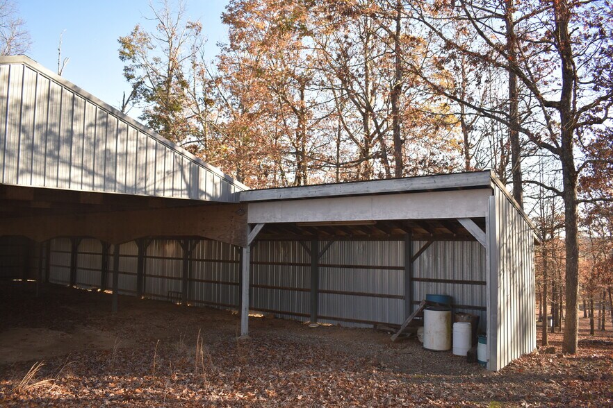 More Photos Of 158 Ragon Road, Tilly Office For Sale