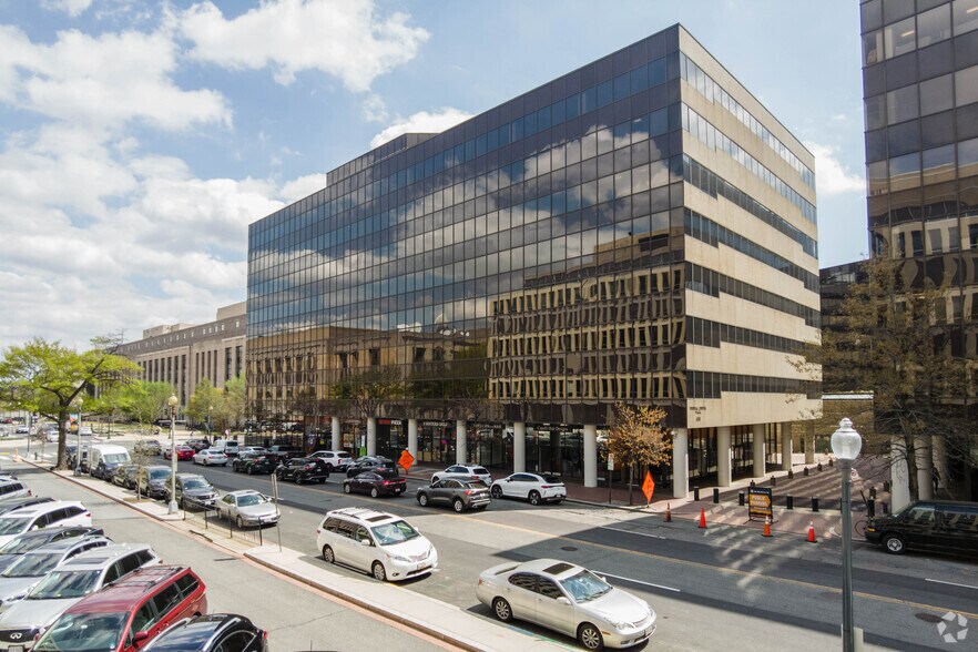 More Photos Of 400 C St SW, Washington Office For Lease