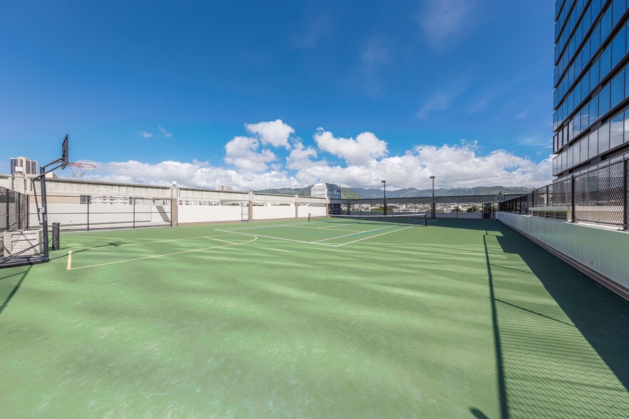 More Photos Of 1750 kalakaua Ave, Honolulu Office For Lease