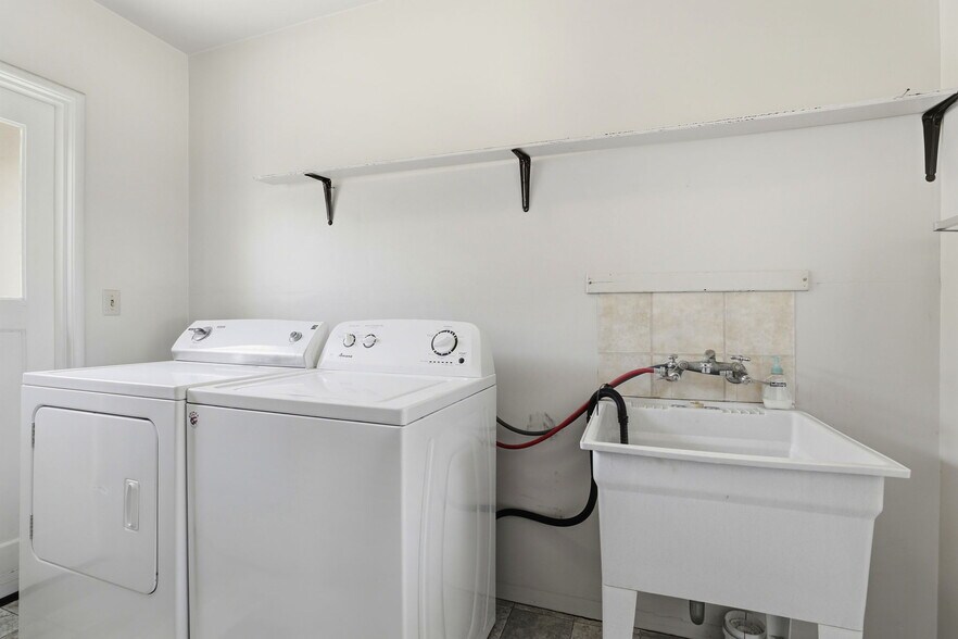 More Photos Of 938 Alice Ln, Menlo Park Multifamily For Sale