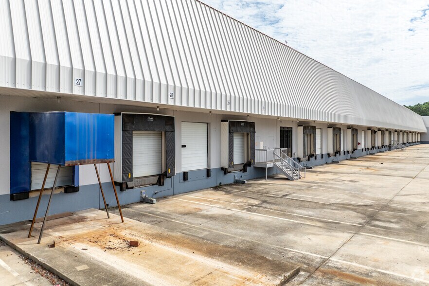 More Photos Of 4787 Stalwart Dr, Fairburn Warehouse For Lease