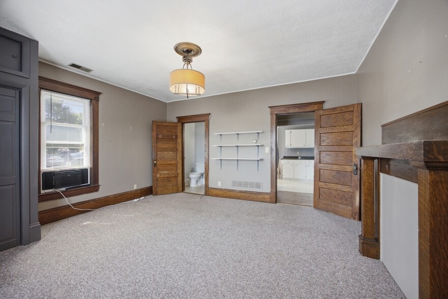 More Photos Of 229 E Main St, Bridgeport Loft Creative Space For Sale