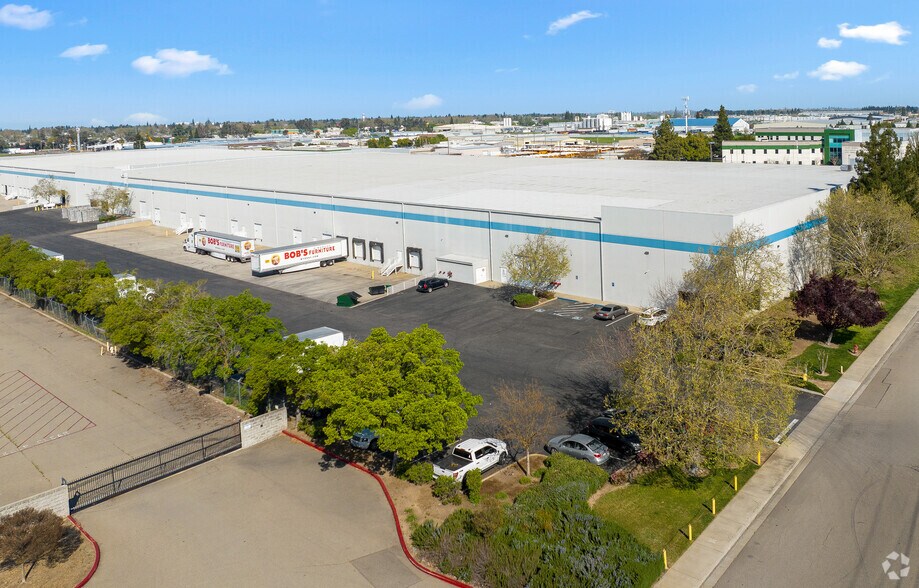 Primary Photo Of 1300 E Vine St, Lodi Distribution For Lease