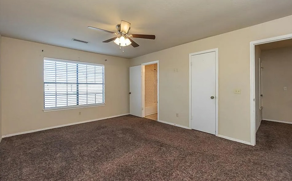 More Photos Of 812 Two Forty Pl, Oklahoma City Apartments For Sale