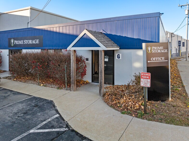 More Photos Of 18 Sargent St, Gloucester Warehouse For Lease