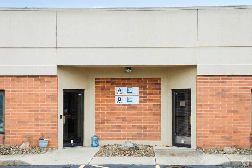 More Photos Of 6749 Engle Rd, Middleburg Heights Light Manufacturing For Lease