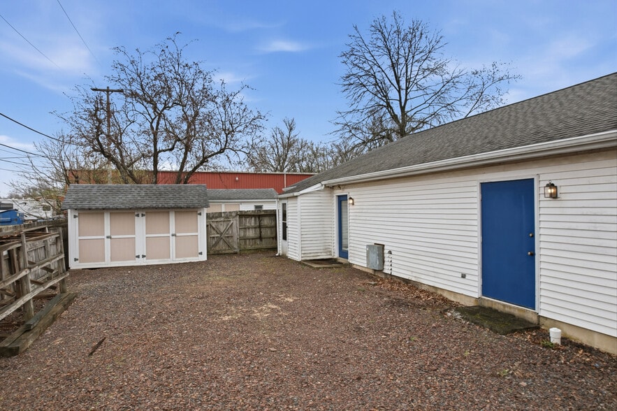 More Photos Of 105 High St, Dublin Flex For Sale