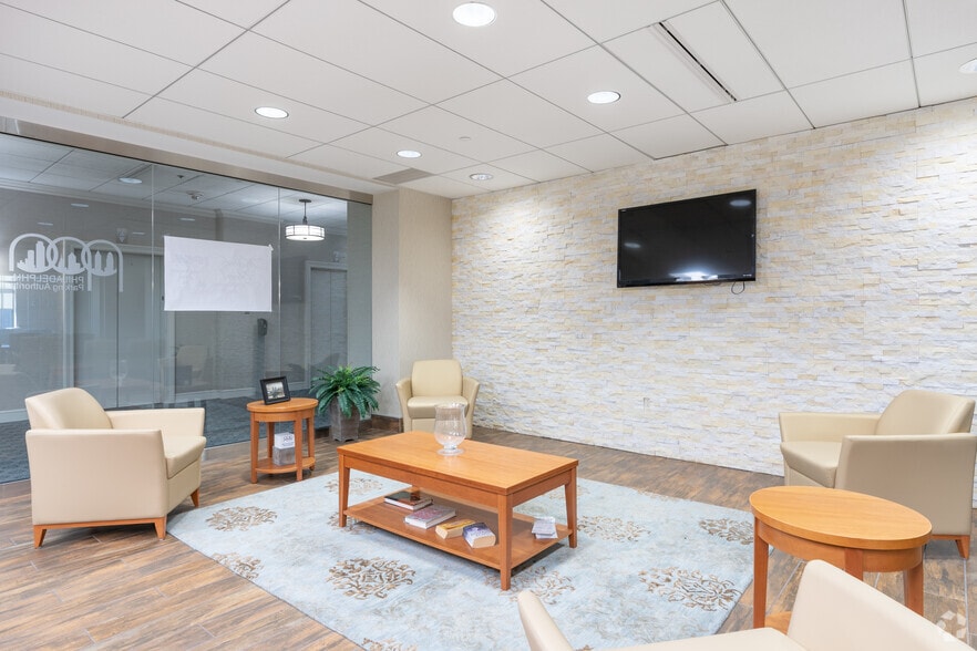 More Photos Of 701 Market St, Philadelphia Telecom Hotel Data Hosting For Lease