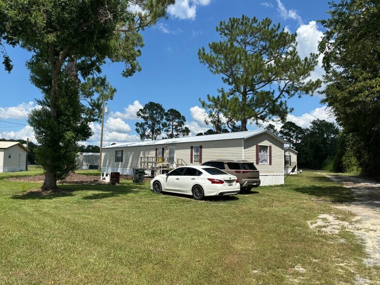 More Photos Of 7322 Highway 122 E, Ray City Manufactured Housing Mobile Home Park For Sale