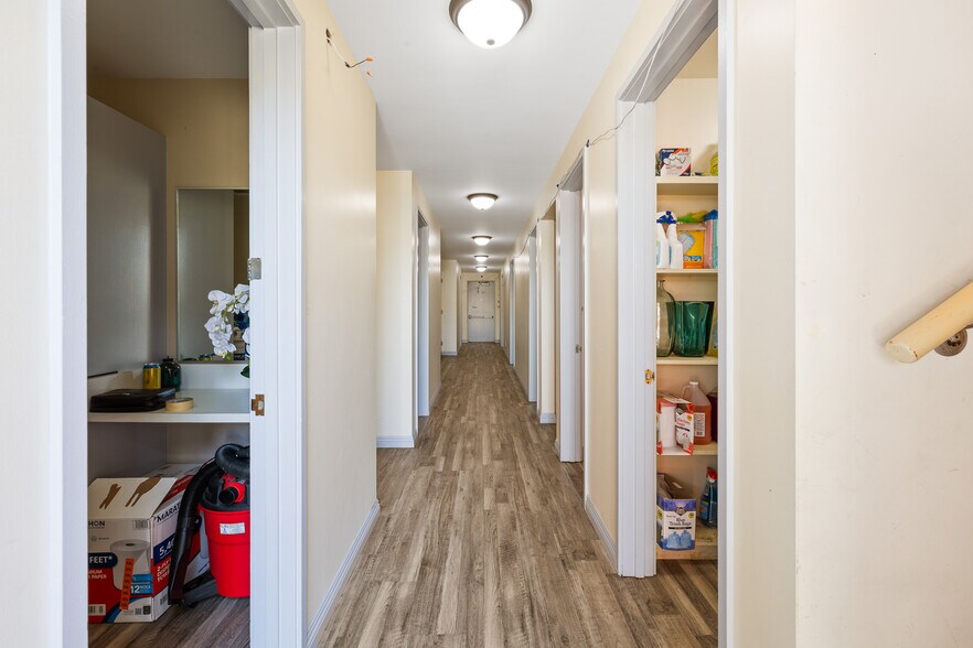 More Photos Of 375 S K St, Oxnard Religious Facility For Sale
