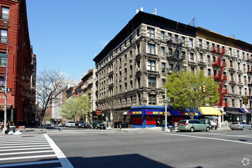 Primary Photo Of 498-500 Amsterdam Ave, New York Storefront Retail Residential For Lease