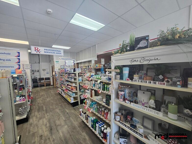 More Photos Of 112 Main St, Nokomis Storefront Retail Residential For Sale