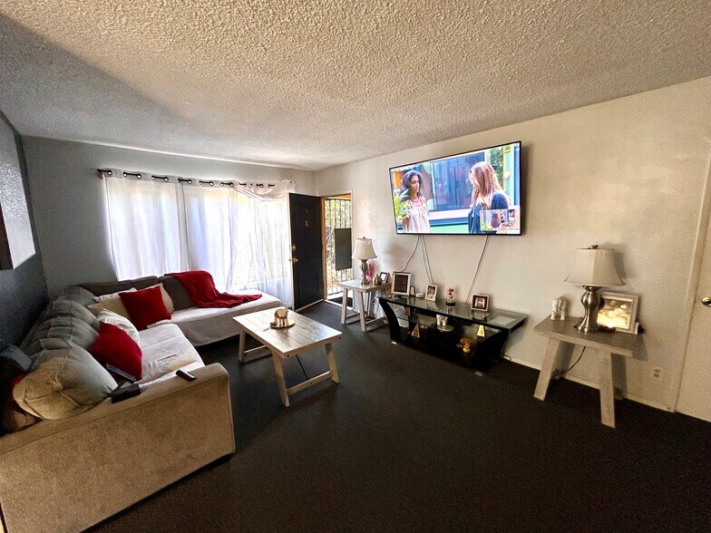 More Photos Of 6214 S Victoria Ave, Los Angeles Apartments For Sale