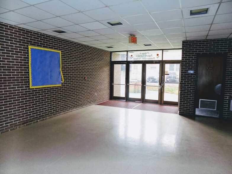 More Photos Of 804 S Purdum St, Kokomo Schools For Sale