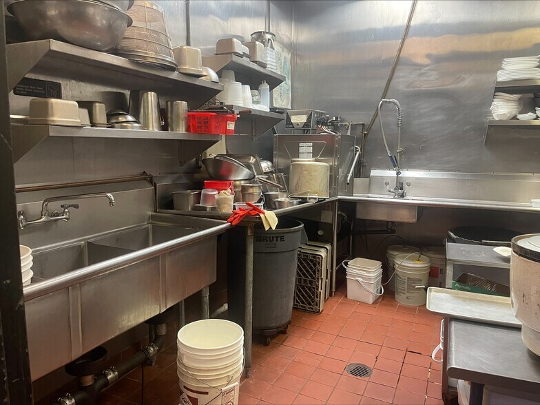 More Photos Of 177 Atlantic Ave, Brooklyn Storefront Retail Residential For Sale