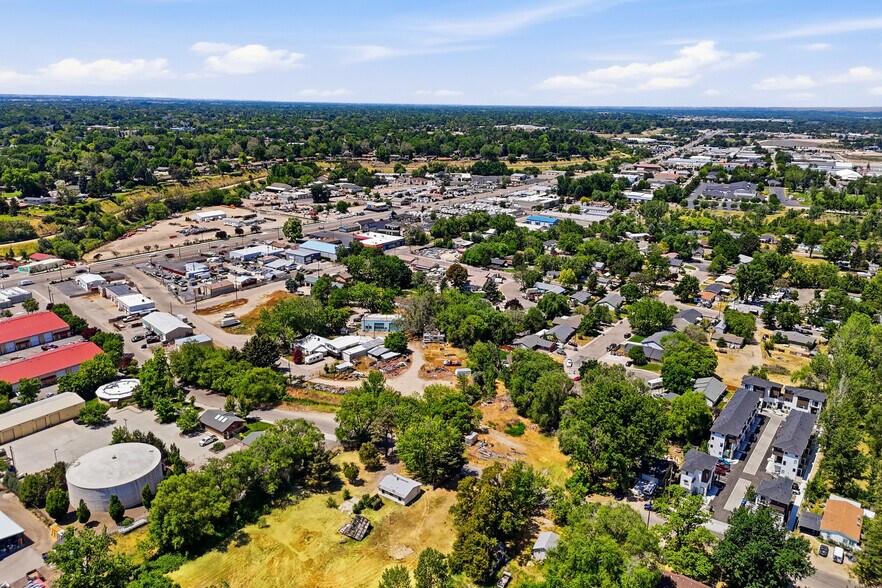 More Photos Of 200 E 46th Pl, Garden City Land For Sale